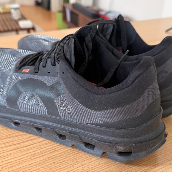 On Running Cloudflow 5 Men’s Size 10 Black - Picture 2 of 4